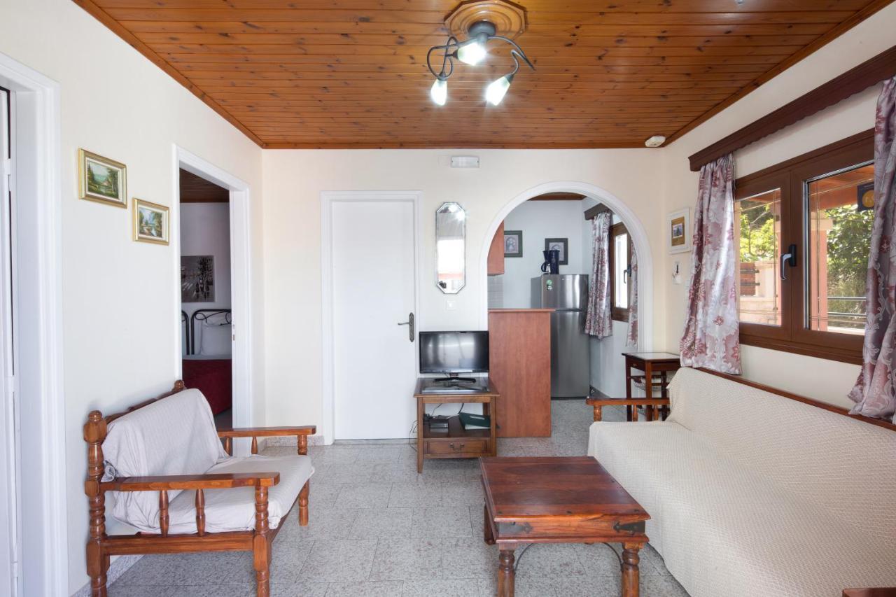 Amalia Cottages Άγιος Γόρδιος Εξωτερικό φωτογραφία
