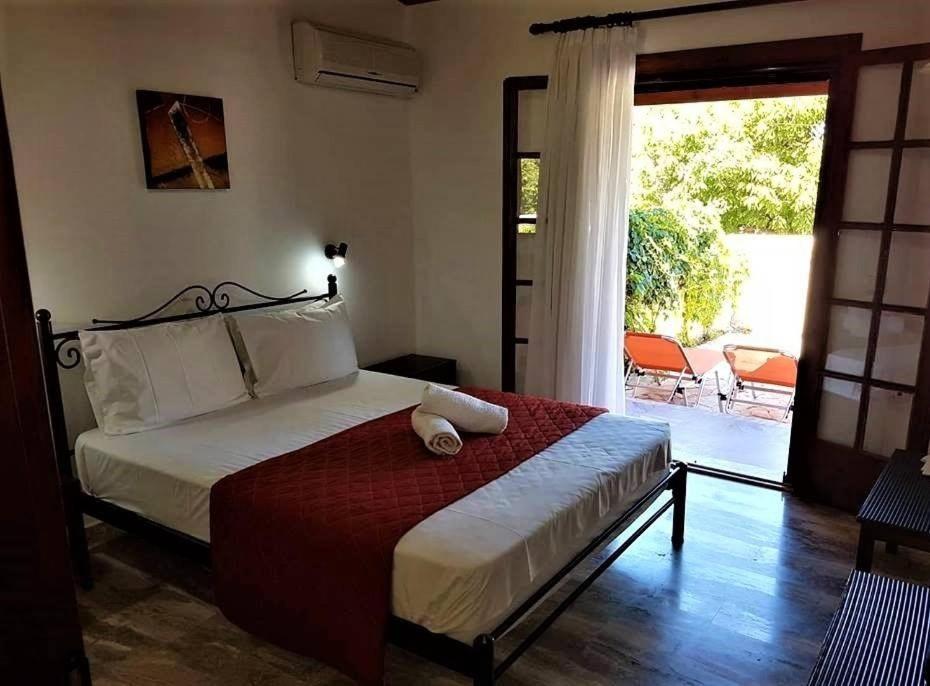 Amalia Cottages Άγιος Γόρδιος Εξωτερικό φωτογραφία