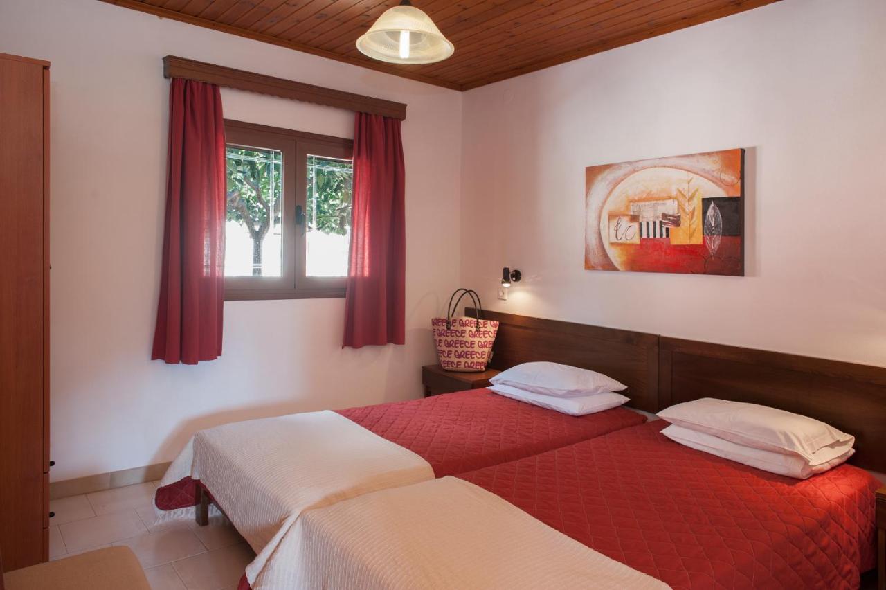 Amalia Cottages Άγιος Γόρδιος Εξωτερικό φωτογραφία